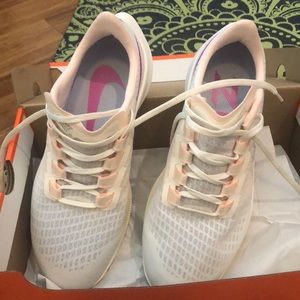 New Nike women’s size 9.5 Air Zoom Pegasus 37Brand